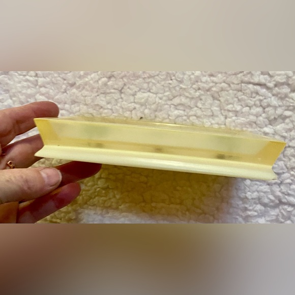 🔥Vintage Pressed Flower Soap Dish/Trinket Tray🔥 - Picture 3 of 7